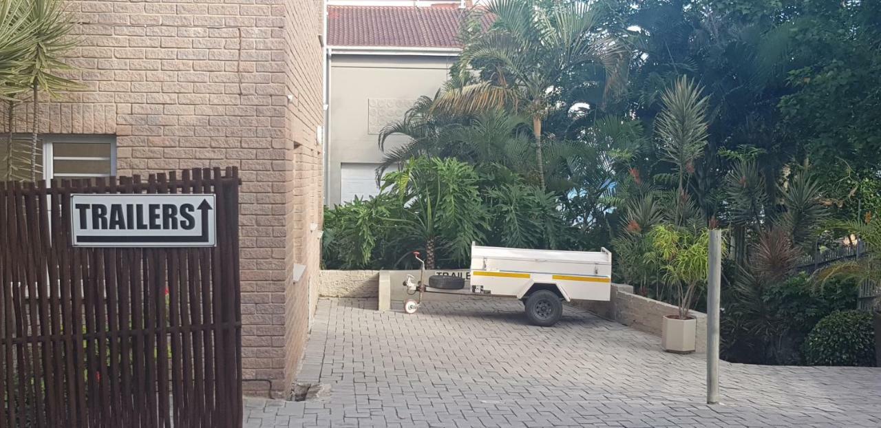 Aride 4 Awesome View Of Uvongo Main Swimming Beach From Communal Braai Area Apartment Margate Exterior photo